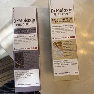 Exfoliating Black Rice Ampoule - White and Brown